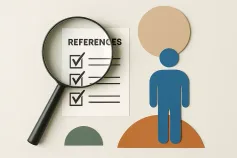 Recruiter voert een referentiecheck uit via telefoon